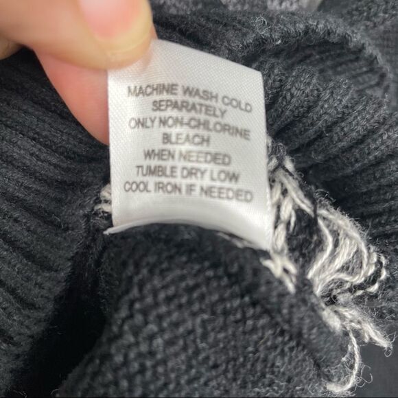 -Weatherproof Holiday Sweater NWOT - Picture 4 of 6